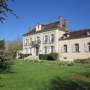 Domaine De Sainte Anne Bed & Breakfast Venoy Exterior photo