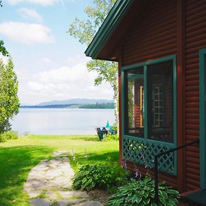 Le Cent Villa Saguenay Exterior photo