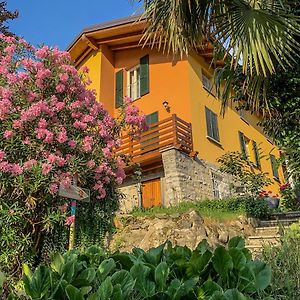 A Casa Di Maria Bed & Breakfast Como Exterior photo