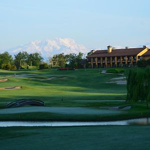 Golf Hotel Castelconturbia Agrate Conturbia Exterior photo