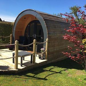 Seren Garden Pod Bed & Breakfast Fort William Exterior photo