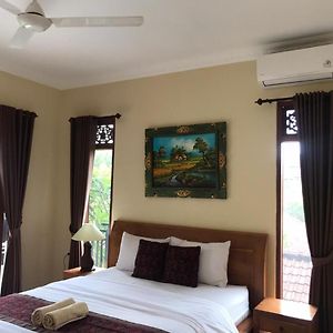 Shindu Home Stay Room 8 Ubud  Exterior photo