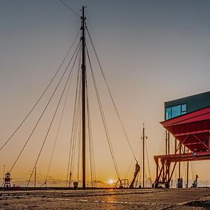 Slapen In Een Trechter Hotel Harlingen Exterior photo