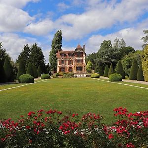 Domaine Des Thomins Bed & Breakfast Cisai-Saint-Aubin Exterior photo