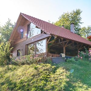 Rose Hip Hill Farm Bed & Breakfast Valea Tirnei Exterior photo