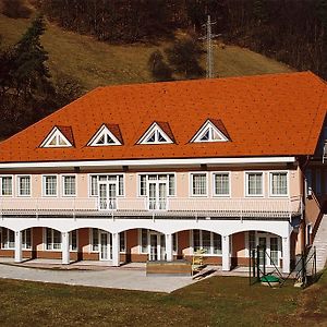 Rooms Hochkraut Celje Exterior photo