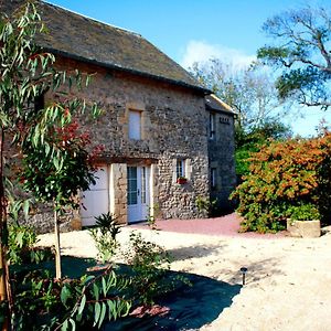 Maison du Terroir: Chambres Privées avec Petit-Déjeuner Artisanal Vierville-sur-Mer Exterior photo