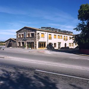 Hostal Mallorquines Hotel Riudarenes Exterior photo