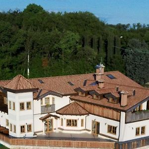 Millennium Stube Locazione Turistica Bed & Breakfast Zovencedo Exterior photo