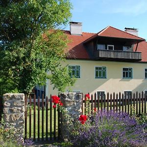 Senninghof Apartment Kirchstetten Exterior photo