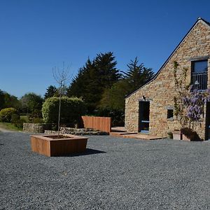 Le Clos De La Lande Vallee Hotel Pont-l'Abbe Exterior photo