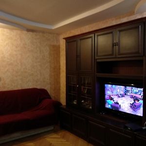 4-X Apartments Center Wi-Fi С 3-Мя Спальнями 95М2 Chernihiv Exterior photo