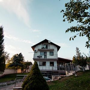 Villa Villekulla Chukovezer Exterior photo