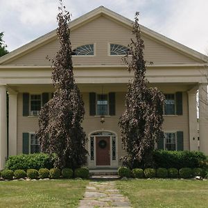 The Watson Boutique Bed And Breakfast Thompson Exterior photo