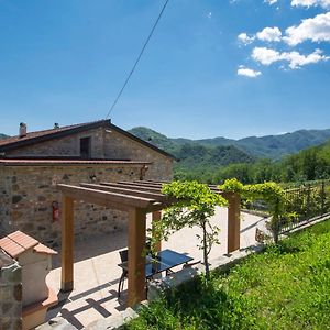 Holiday Home Castello Della Mugazzena Cantiniere By Interhome Tresana Exterior photo