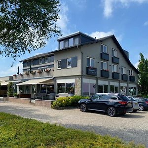 Hotel De Plank Noorbeek Exterior photo