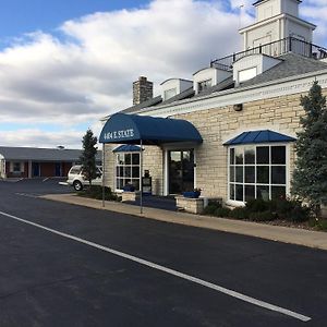 Alpine Inn & Suites Rockford Exterior photo