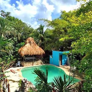 Gardenhotel Macan Che B&B Izamal Exterior photo