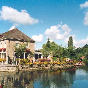 Le Lion Verd Hotel Putanges-le-Lac Exterior photo