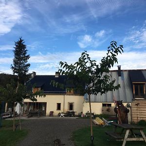 La Taniere Des Ours Bed & Breakfast Campan Exterior photo