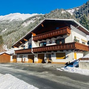 Haus Marita Apartment Sankt Leonhard im Pitztal Exterior photo