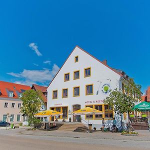 Gasthof Postbraeu Hotel Siegenburg Exterior photo