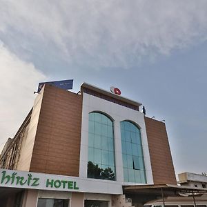 Capital O 41581 Hiriz Hotel Gandhidham Exterior photo