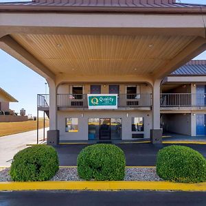 Quality Inn Ashburn Exterior photo