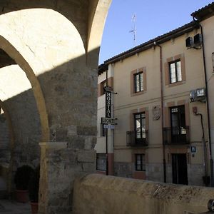 Hostal La Corte Hotel Carrion De Los Condes Exterior photo