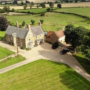 The Groom'S Cottage Towcester Exterior photo