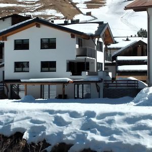 Apart Alpenjuwel Apartment Sankt Leonhard im Pitztal Exterior photo