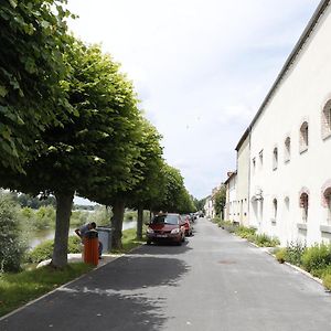 Locations De La Centrale De Belleville Neuvy-sur-Loire Exterior photo