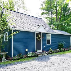 Cottage At Millpond Falls - A Romantic Escape Warwick Exterior photo