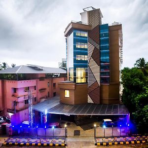 Hotel Guruvayur Darshan Exterior photo