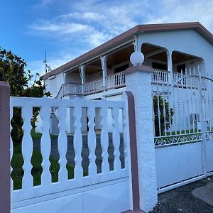 Villa Mer'Pelee Saint-Pierre Exterior photo