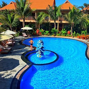 Golden Topaz Phu Quoc Resort Exterior photo