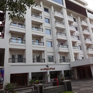 La Hospin Hotel Rajahmundry Room photo