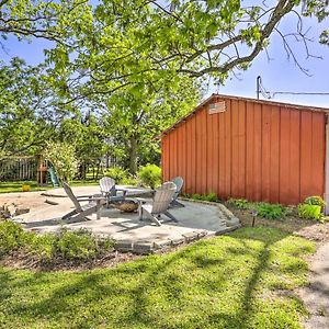 Peaceful Cairo Farmhouse With Barn And Fire Pit Villa Exterior photo