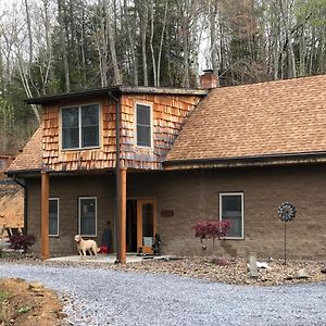 The Lodge At Camp Creek Cabins Spanishburg Exterior photo