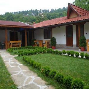 Къща За Гости Боляри Hotel Tryavna Exterior photo