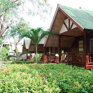 Rose Garden Samui Bungalows Lamai Beach  Room photo