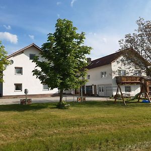 Landhaus-Stockinger Apartment Buchlberg Exterior photo