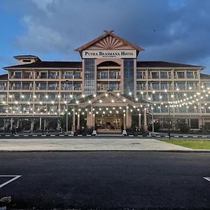 Putra Brasmana Hotel Kuala Perlis Exterior photo