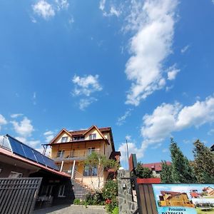 Pensiunea Patricia Hotel Oesti-Paminteni Exterior photo