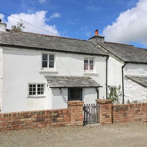 Trelash Cottage Launceston Exterior photo