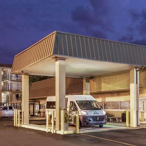 Days Inn By Wyndham New Orleans Airport Kenner Exterior photo