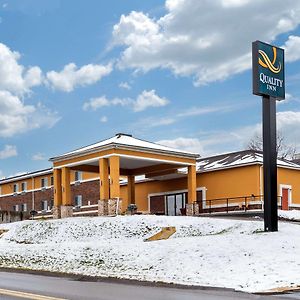 Quality Inn Coraopolis Exterior photo