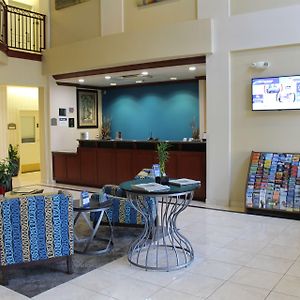 Best Western Plus Lake Elsinore Inn & Suites Exterior photo