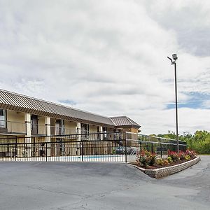 Quality Inn Forest City Exterior photo