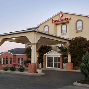 Ramada By Wyndham Elizabethtown Hotel Exterior photo